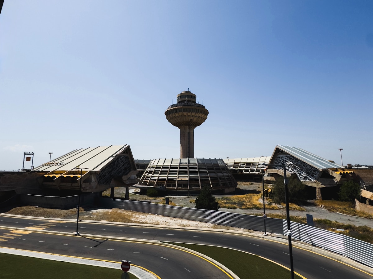 Zvartnots International Airport (EVN) — airport transfers and transport from Yerevan airport